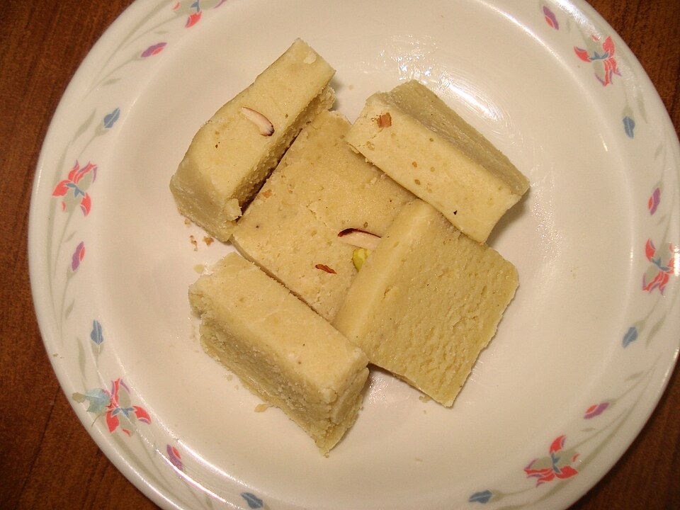 দুধ বরফি