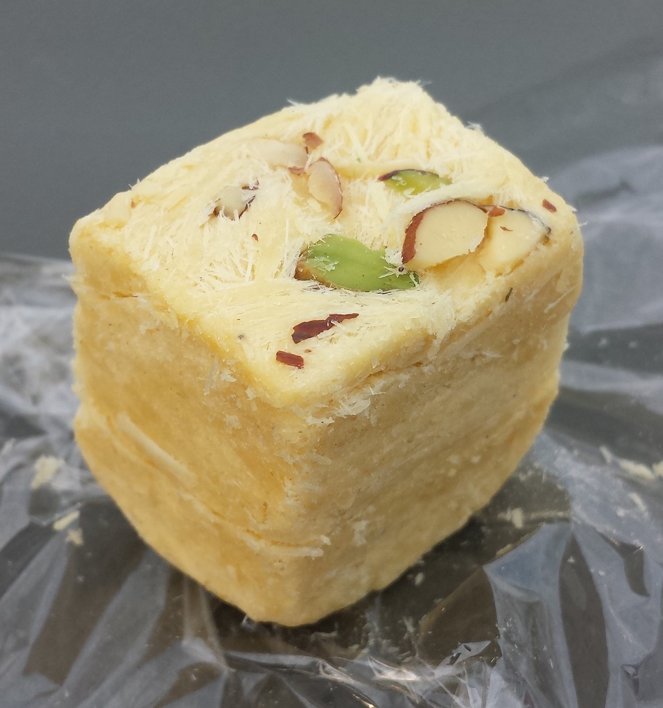 ক্লাসিক সোনপাপড়ি